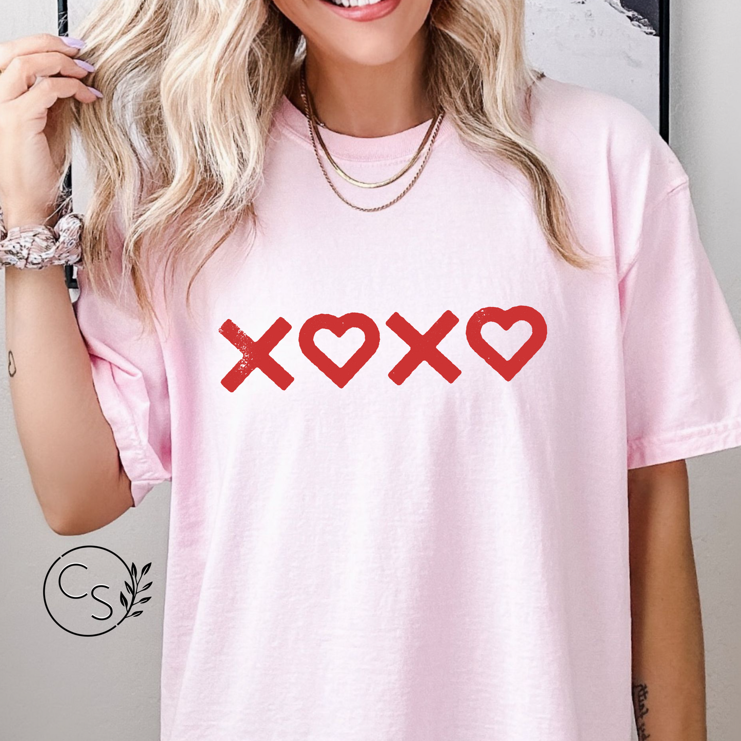 Red XOXO Tee (3 color options)